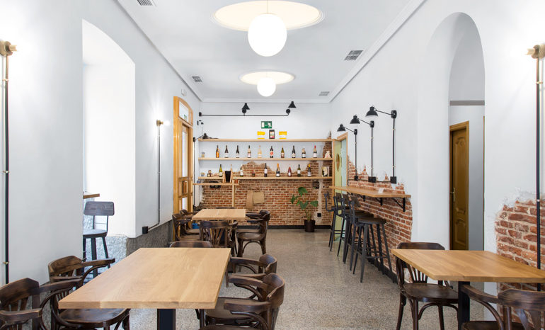 CAFE-FOUR-cafes-de-especialidad-y-productos-de-temporada-770×466-1.jpg