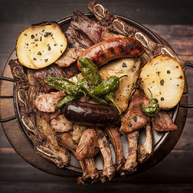 Las-Brasas-de-Vulcano-Parrillada-Carnes-jpg.jpg
