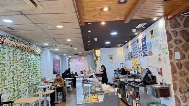 a-great-cafeteria-whit.jpg