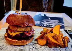 burger_kas_moratalaz-300×213-1.jpg