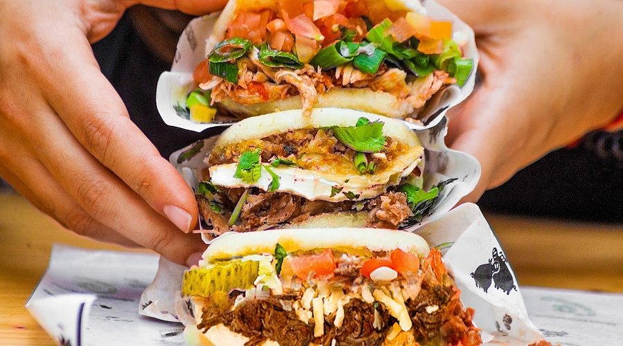 combina-3-arepas-de-menor.jpg