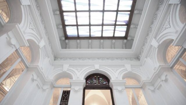 hotel-header-mobile.jpg