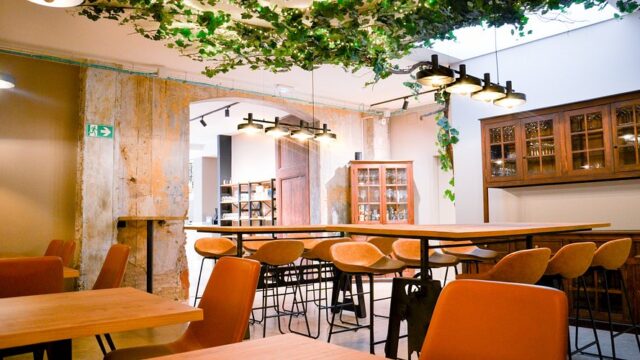 interior-local.jpg