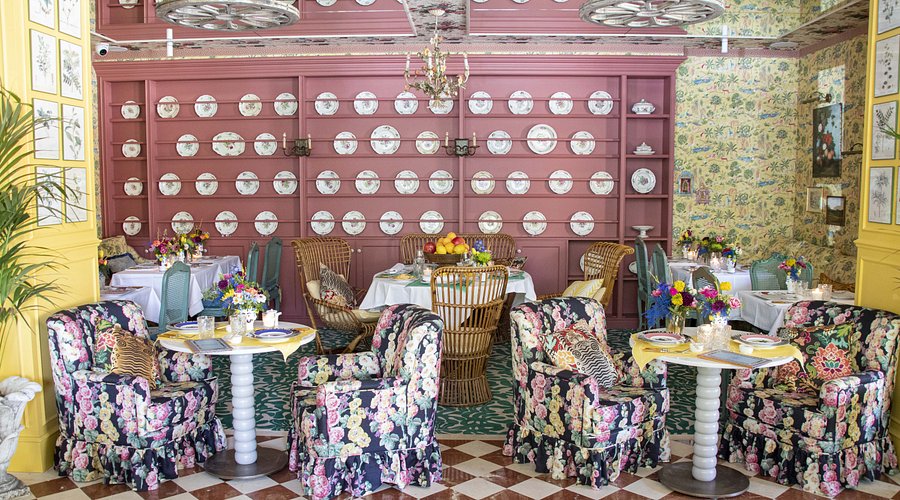 interior-salon-la-madonna.jpg