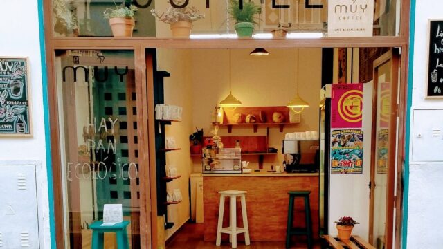 muy-coffee-shop.jpg