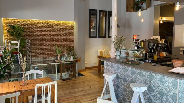 nomade-cafe.jpg