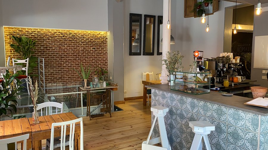nomade-cafe.jpg