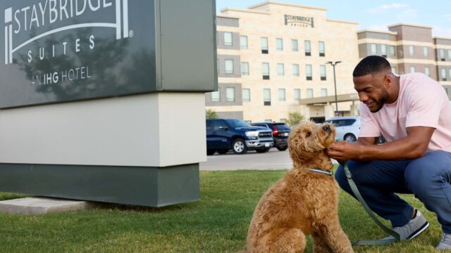 staybridge-pet-friendly-exterior-21×9-1.jpg