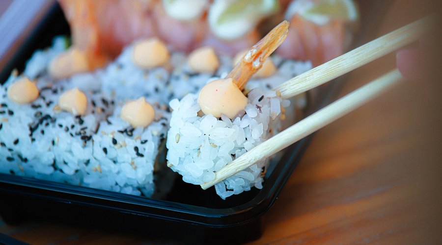uramaki-de-langostinos.jpg